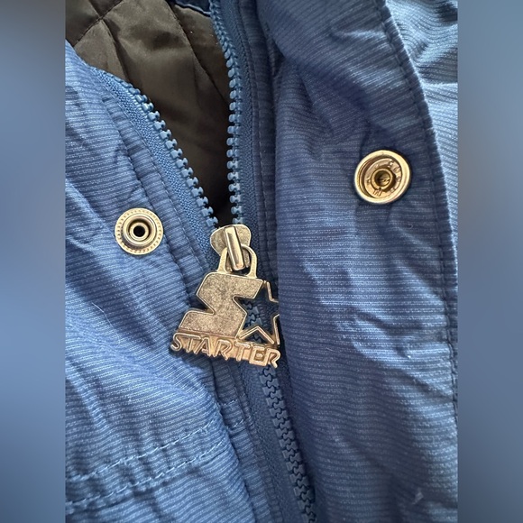 Vintage 1990s Starter toronto maple leafs winter puffer zipper jacket coat - Picture 5 of 7